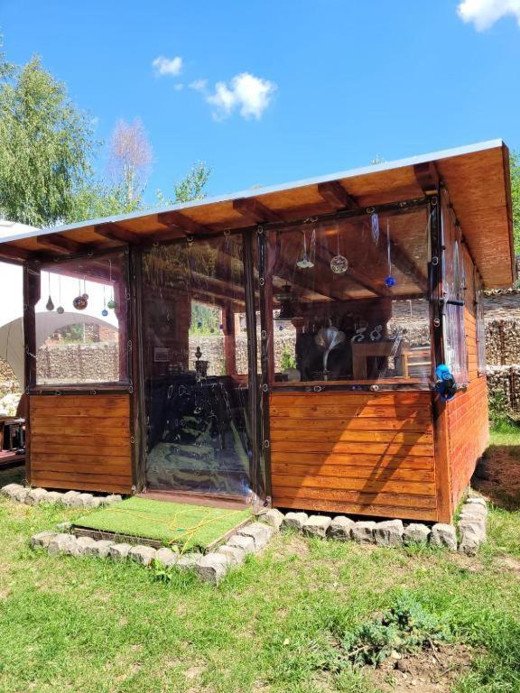 Casa Cu Mesteceni Risnov Exterior photo